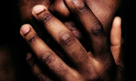 Homem é preso por injúria racial no terminal das Barcas