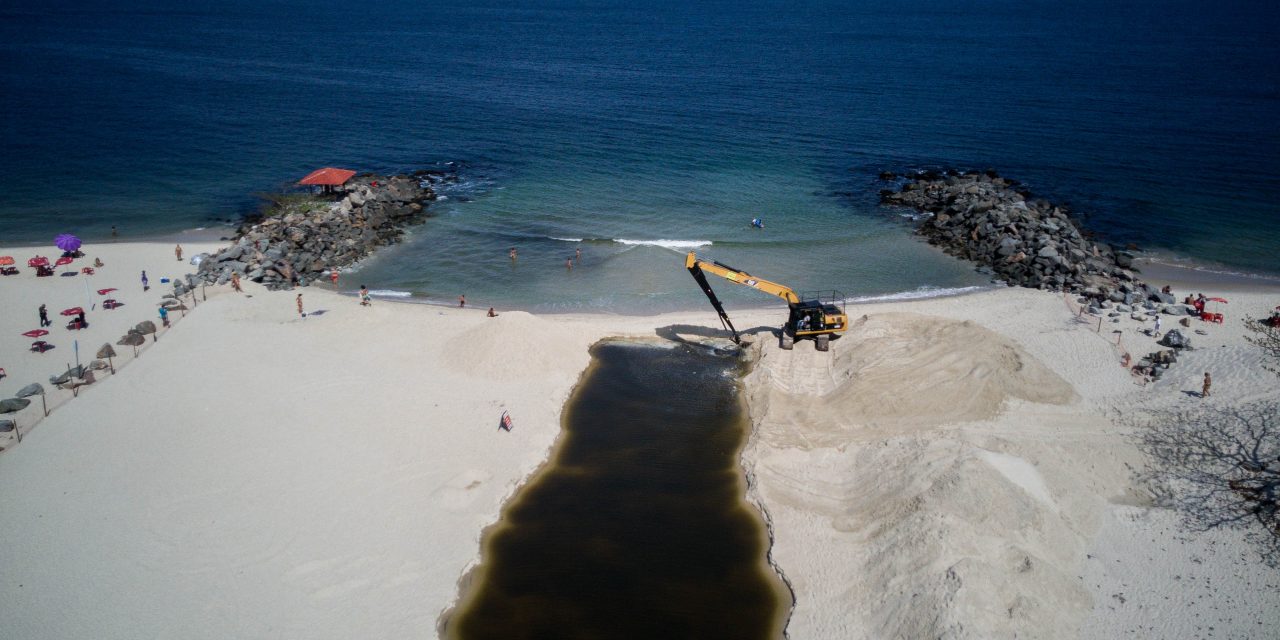 Ligação entre o mar e a lagoa em Itaipu é reestabelecida