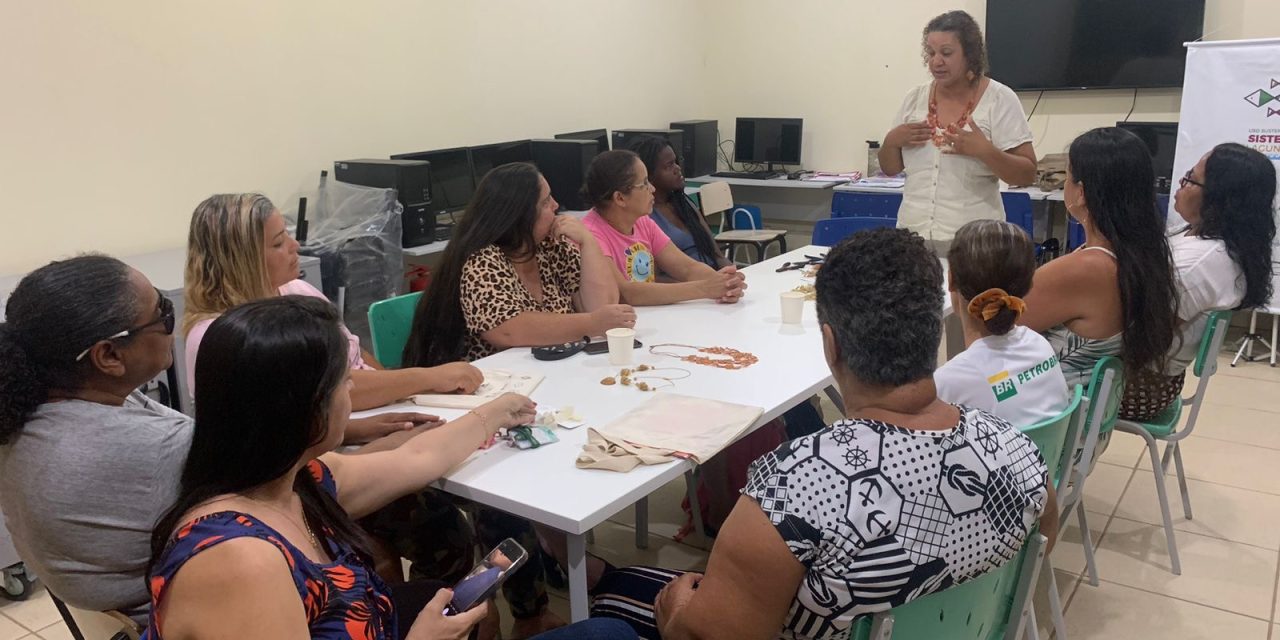 O Instituto Onda Azul realiza evento de apoio a mulheres da pesca artesanal em Cabo Frio