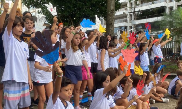 Colégio pH realiza 2ª Caminhada pelo Dia Nacional de Combate ao Bullying e à Violência nas Escolas