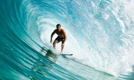 Lucca Biot registra sessões incríveis das melhores ondas em Itacoatiara