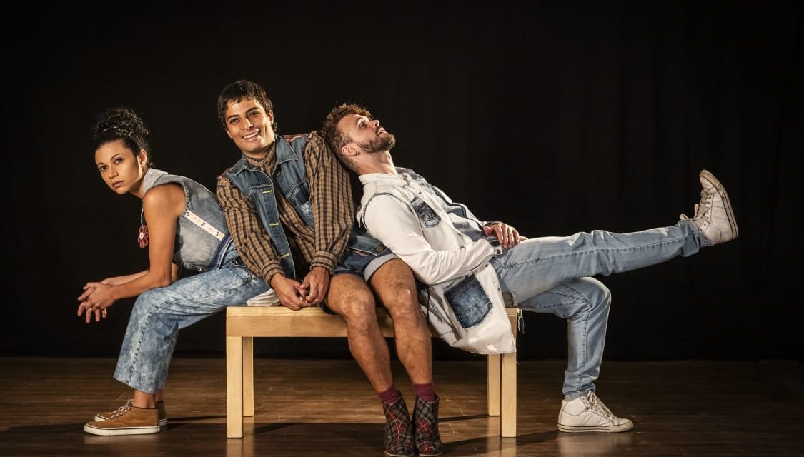 CLICHÊ ou Maria, João, mas tinha o Pedro também”: Cia. Móvel de Teatro Explora Relações e Subjetividade no Teatro da UFF