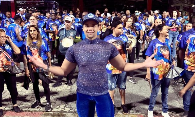 Niteroense estreará como rei de bateria na Sapucaí