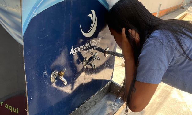 Águas de Niterói instala bebedouros na cidade durante a onda de calor