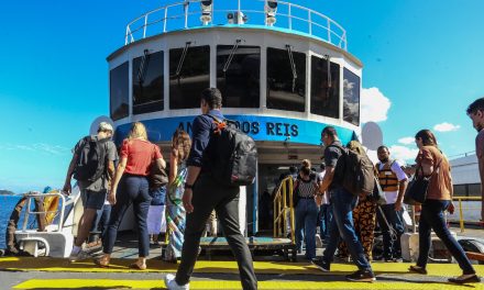 Catamarã de Charitas tem recorde de passageiros após redução de tarifa