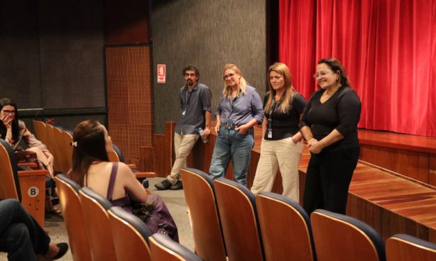 GayLussac promove debate sobre impacto das redes sociais na adolescência