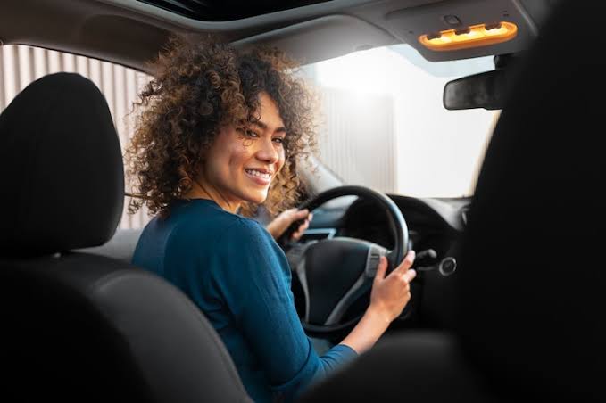 Lei que permitirá passageiras escolherem motoristas mulheres em aplicativos é aprovada