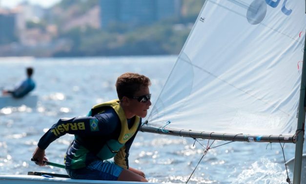 Jovem velejador de Niterói vai representar o Brasil em campeonato na Tanzânia