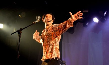 Daniel Del Sarto apresenta stand-up sobre os anos 80 em Niterói