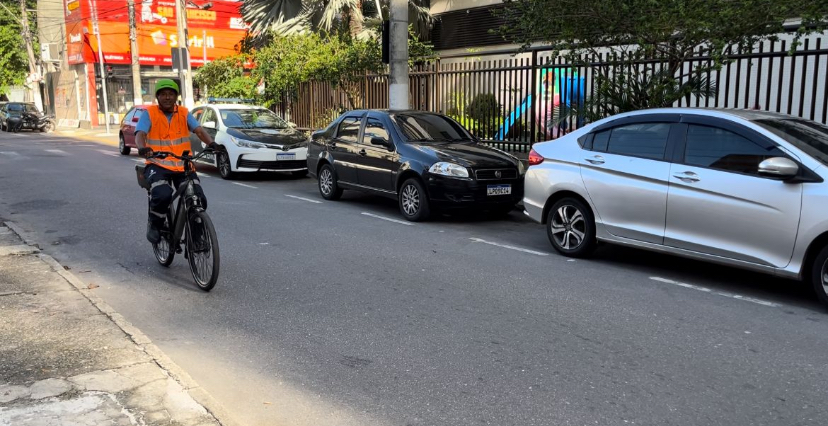 Águas de Niterói investe em bicicletas elétricas para vistorias na cidade