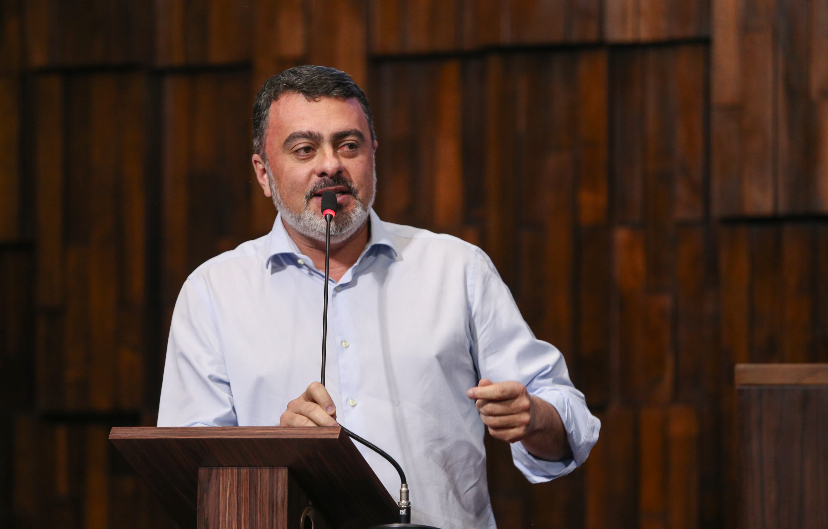 Deputado Vitor Junior aciona o MPF após caso de medicamento adulterado quase levar paciente à morte no Rio de Janeiro