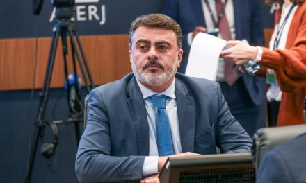 Caio Martins: após solicitação do deputado estadual Vitor Junior, complexo esportivo será retirado da lista de imóveis para leilão