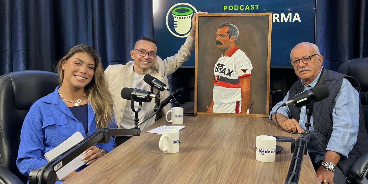 Recordista de jogos pelo Flamengo, Junior visita Museu da Suderj e fala da carreira em podcast