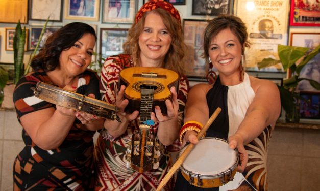 Neste Domingo, Grupo Flor do Samba no Solar do Jambeiro