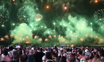 Réveillon promete grande festa, shows e fogos para receber 2026