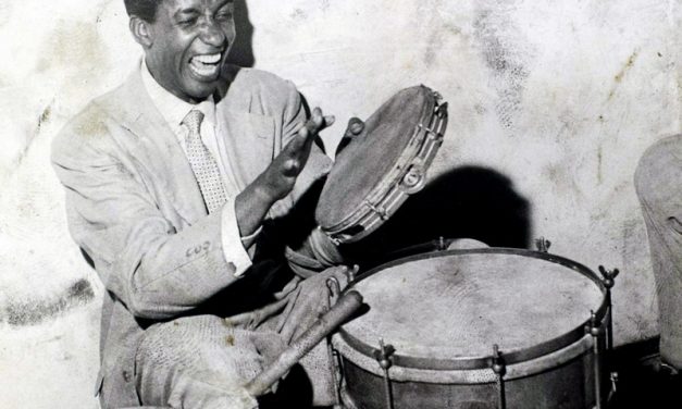 Cabaré dos Libertos homenageia Ismael Silva em baile especial em São Domingos