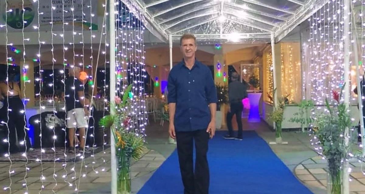 Buffet Montenegro reforça compromisso social ao assinar coquetel do Desfile Beneficente da APADA Niterói 2026