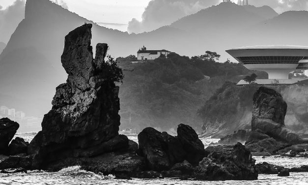 A arte fotográfica em preto e branco Exposição gratuita em Niterói traz a beleza do contraste entre luz e sombra a paisagens do cotidiano
