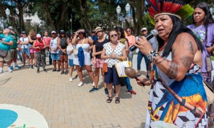 Rolé Carioca leva roteiro sobre presença indígena e biblioteca itinerante a Niterói