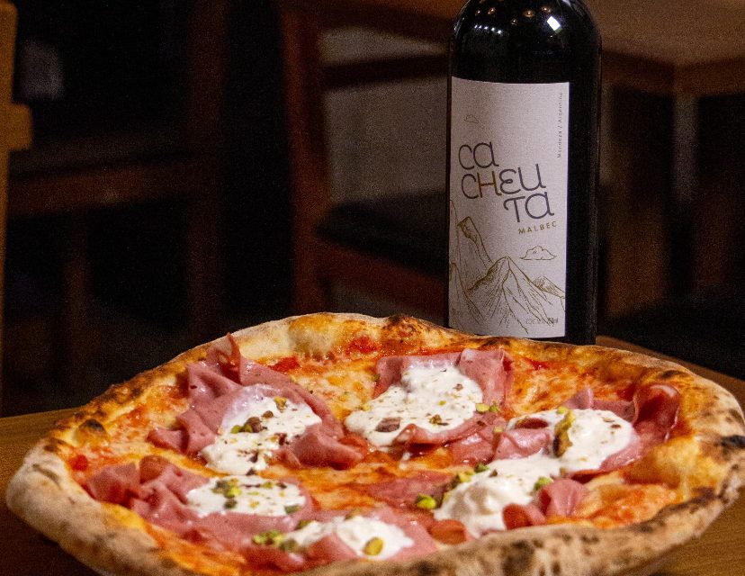 A pizza mais premiada de Niterói celebra cinco anos de história na cidade